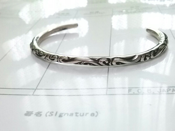 クロムハーツ スクロールバングル #2 CHROME HEARTS 2 2ですが 【公式