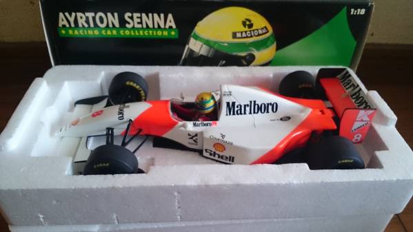 1/18 マクラーレン フォード MP4/8 A. セナ タバコ仕様 コレクション