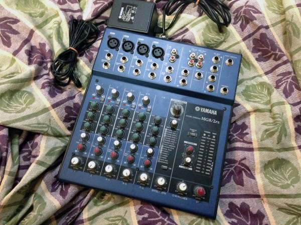YAMAHA MG8/2FX ミキサー ヤマハ エフェクター内蔵 YAMAHA ヤマハ MG8