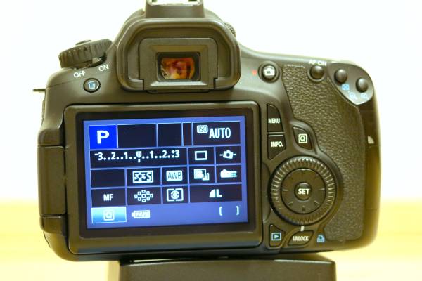 EOS 60D Canon ボディ | デジタル一眼レフカメラ SCENE（ワンシーン 