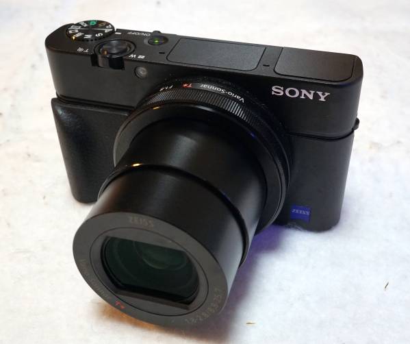 ☆ほぼ新品 ソニー SONY DSC-RX100M3 保証5年 おまけ☆