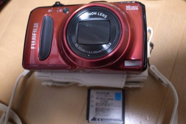 F550EXR FinePix Fujifilm Digital FUJIFILM Camera Red | レッド