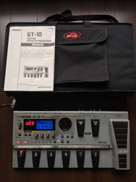 BOSS GT-100 マルチエフェクター 【ケース付き】 BOSS GT-100 マルチ