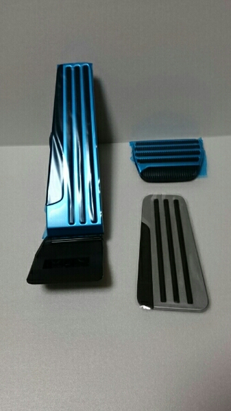 【激安】V37スカイライン・Y51フーガ純正アルミペダルフルセット