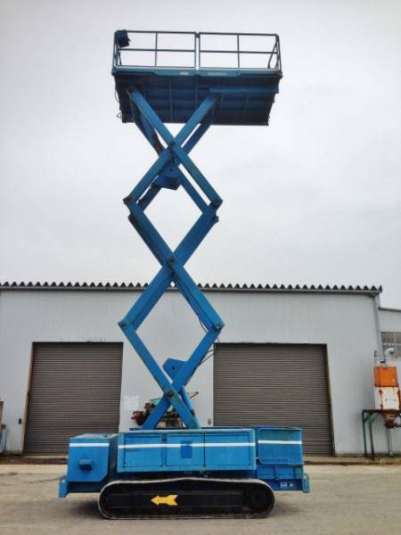 エンジン式 高所作業車 ９m アイチrv０９３ 自走式 トラック ダンプ 建設機械 売買されたオークション情報 Yahooの商品情報をアーカイブ公開 オークファン Aucfan Com