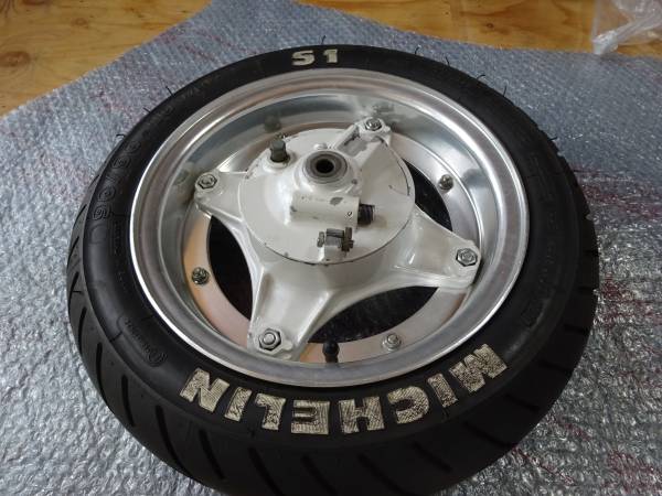 シャリーフロントホイールハブ付き ホンダ用 自動車、オートバイ