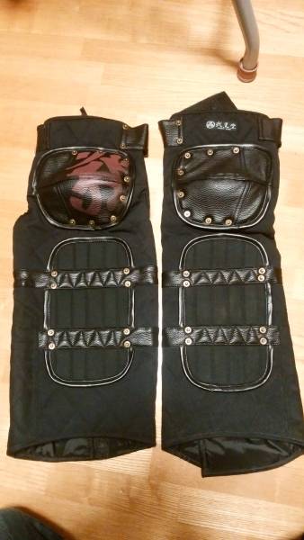 【弐黒堂 レッグウォーマー 足鎧 BLACK 】