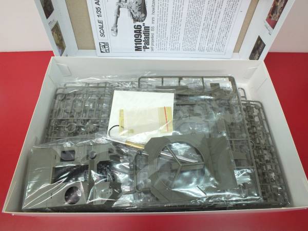 ◇AFVクラブ 1/35 M109A6 パラディン自走榴弾砲