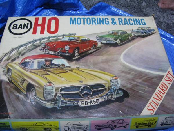 昭和レトロ マルサンHOスロットカー2台 ケース付 ジャンク ジャンク☆レトロ マルサン HO スロットカー 昭和レトロ ジャンク