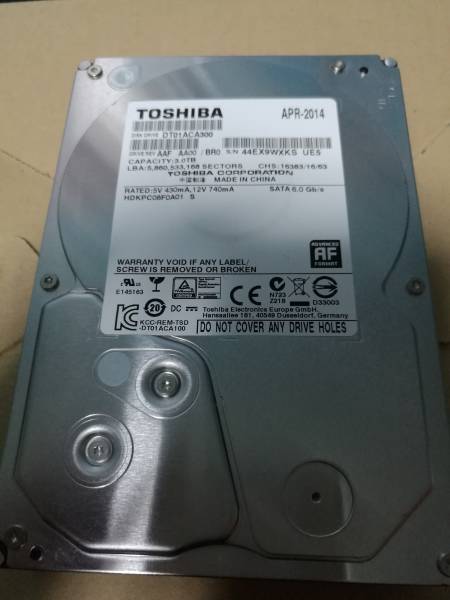 東芝 DT01ACA300　3TB　②