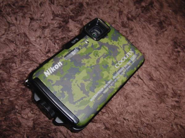 AW110 Nikon COOLPIX 防水 - 迷彩 | Coolpix カモフラージュ デジカメ
