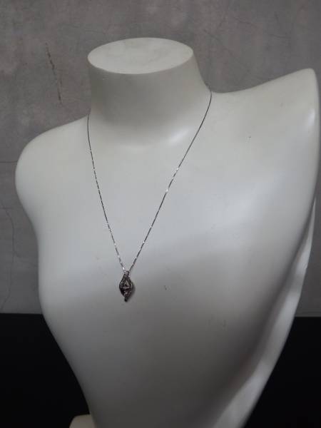 【ジュエリーツツミ】ホワイトペンダントネックレス/K10【美品】
