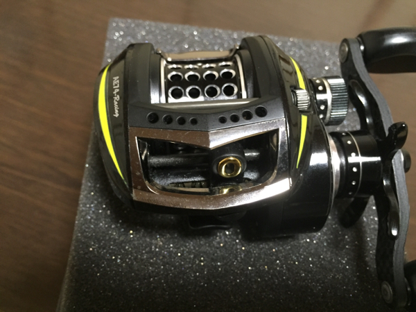 中古品】Abu REVO LTZ AE74-Racing替スプール付 左巻 アブガルシア