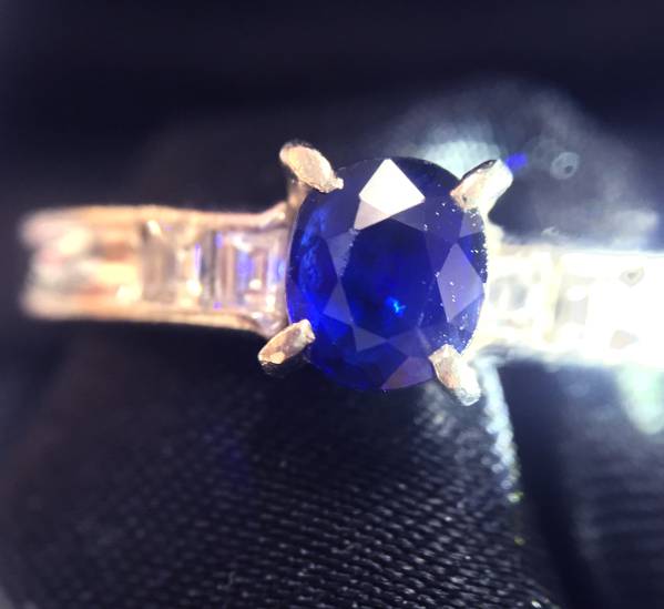 PT900 サファイヤ ダイヤ リング 百貨店 4.3g S0.79ct 【極美品】天然 