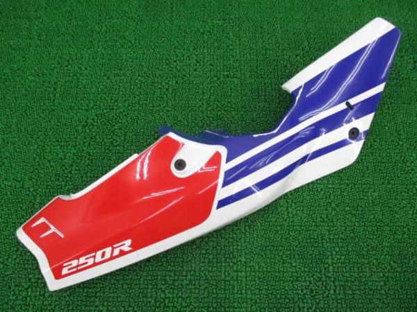 NSR250R純正右シートカウル白☆▽KV3！テールカウル！ノーマル！