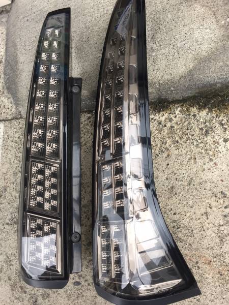 セレナ C26 フルLED テールランプ 左右セット 中古品 【公式通販】