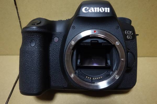 キヤノン　Canon EOS 6D