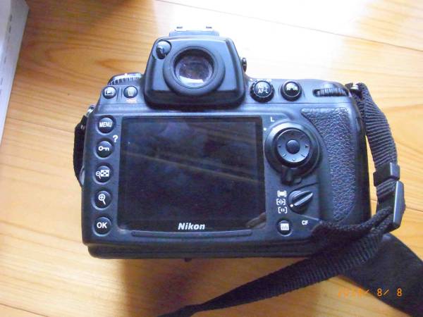 ニコンＤ７００デジタル1眼レフカメラ　ボディー　_2