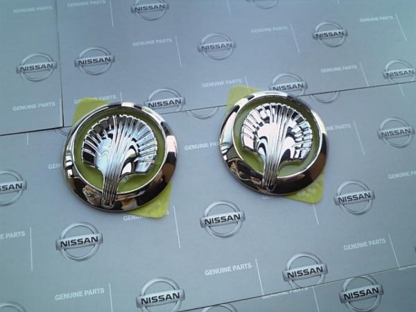 日産純正 HGY51 シーマ アカンサス エンブレムセット 新品 F50