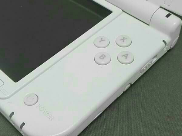 箱説なし】ニンテンドー3DS LL：ホワイト（SPRSWAAA