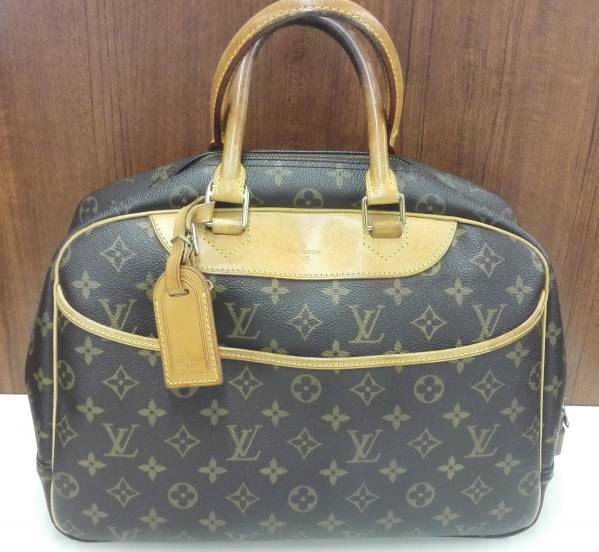 LOUIS VUITTON ドーヴィル ルイ・ヴィトン モノグラム