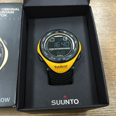 【美品 】SUUNTO VECTOR YELLOW スント ベクター イエロー SUUNTO VECTOR スント イエロー ベクター YELLOW Vector - 美品