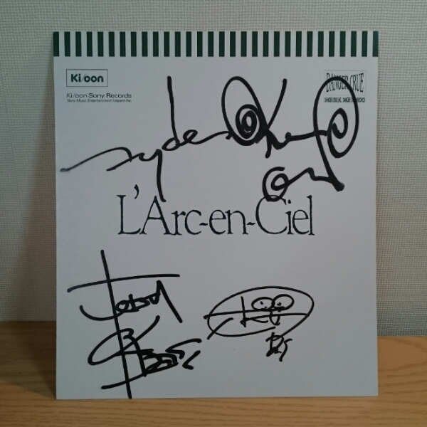 ⭐︎レア物⭐︎ L'Arc~en~Ciel(ラルクアンシエル)サイン色紙　額入り ⭐︎レア物⭐︎ L'Arc~en~Ciel(ラルクアンシエル)サイン色紙 額入り L