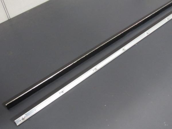 純正新品!! レビン トレノ TE27用 水切りモールセット インナー