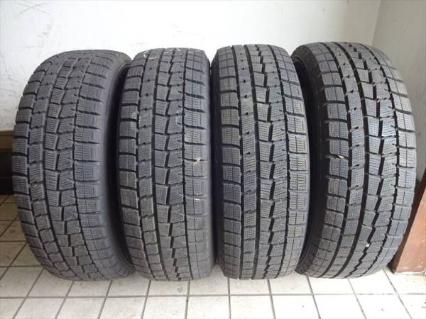 DUNLOP スタッドレスタイヤ 185/65R15 4本セット スタッドレス 185/65R15 DUNLOP WINTERMAXX 4本 イボ付き