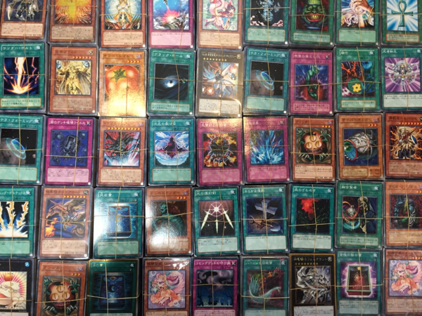 遊戯王 まとめ売り 通告など高レート、ブラマジデッキなども 遊戯王 
