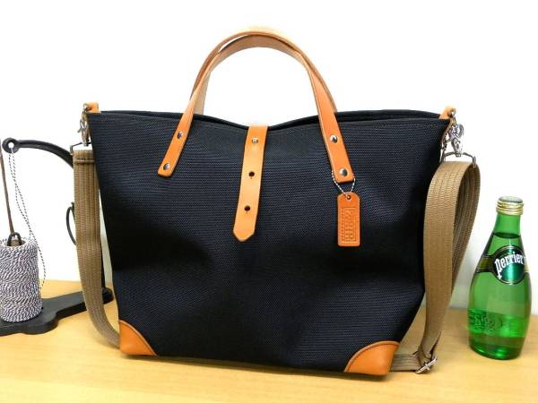 PROTOナイロン×レザーのショルダーバッグ 本革トートバッグ R48