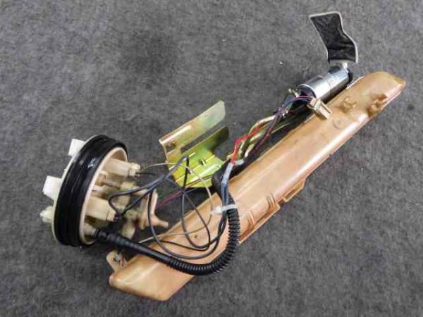 【KBT】S15シルビア フューエルポンプ　TOMEI　東名