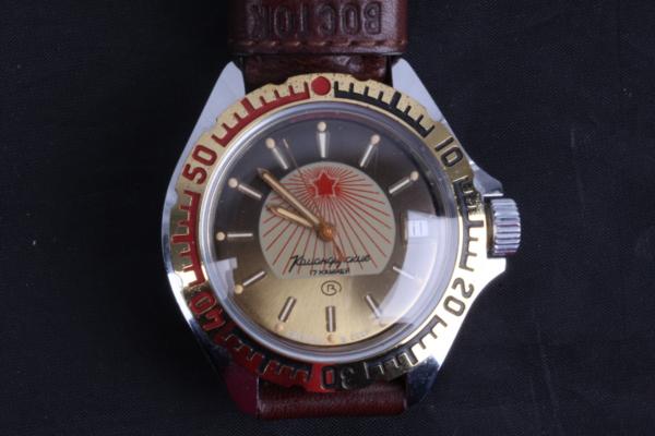 BOCTOK ボストーク 旧ソ連製 CCCP 手巻き メンズ 腕時計 1670E