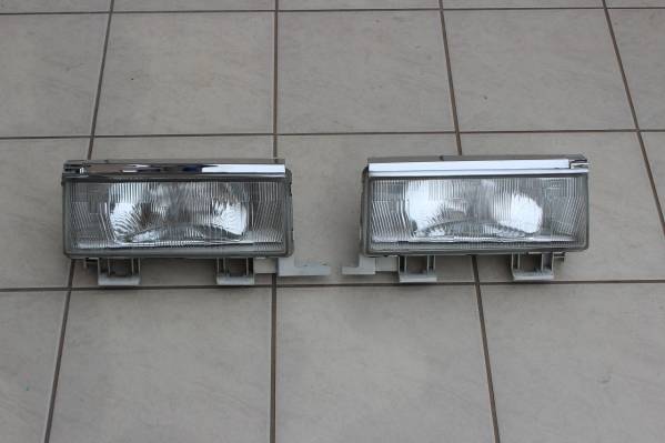 Y30セドリックヘッドライト・デコトラ・レンジャー・プロフィア