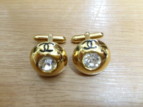 CHANEL シャネルクリスタルガラスカフス 送料120円～