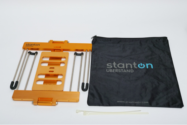 電子音楽等のライブに】ラップトップスタンド stanton UberStand