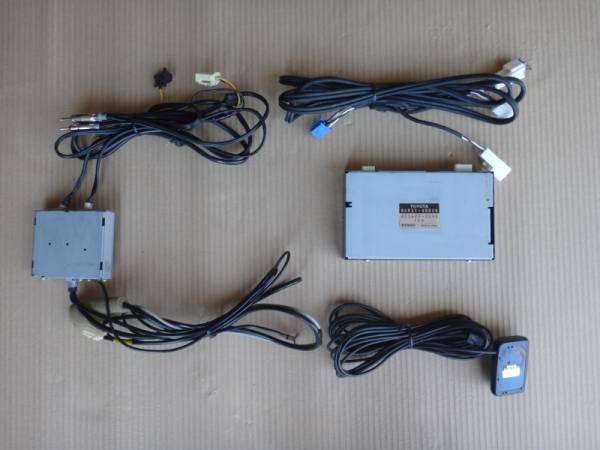 クラウン 18 前期 トヨタ純正 ビーコン VICS 86931-40020(ビーコン