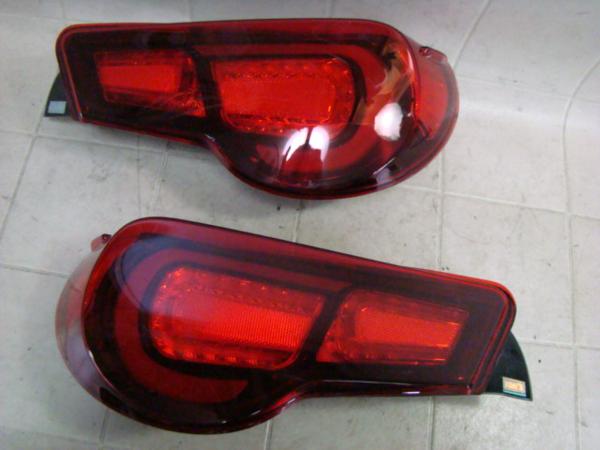 ZN6 86 (ZC6 BRZ) トムス テールランプ [61GI7] 86 TOM'S テールランプ
