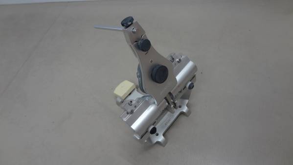 ディナー（denar） 咬合器 ディナー咬合器 完全調整可能歯科用咬合器