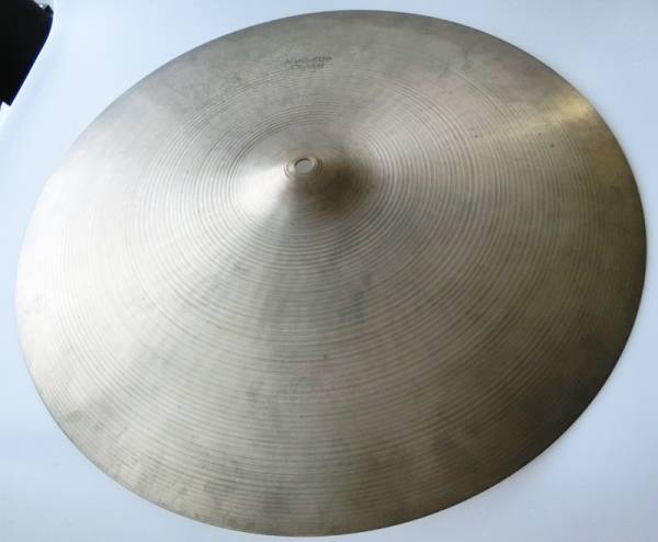 ジルジャン　(Zildjian) A mini-cup crash 18”　レア