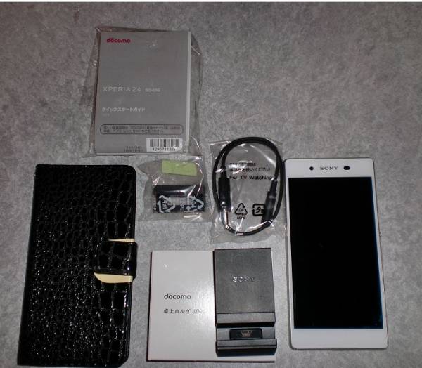 ★docomo XPERIA Z4 SO-03G ホワイト 極美品 判定〇★
