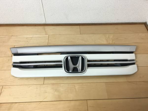 美品 純正 JF1 N-BOX 後期 フロントグリル パールホワイト