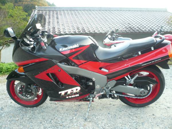 カワサキ ZZR1100C きれいでエンジン好調！