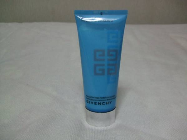 ジバンシイ　保湿のマスク
