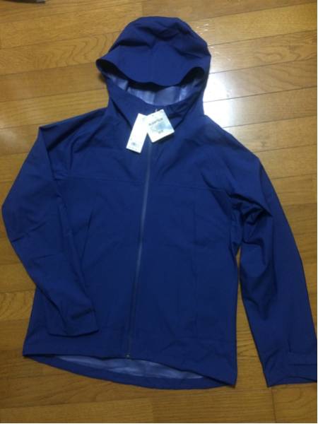 大特価UNIQLO ブロックテックパーカ サイズL 今季新品