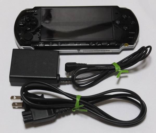 ★PSP3000 ブラック 動作品 純正ACアダプタ付★