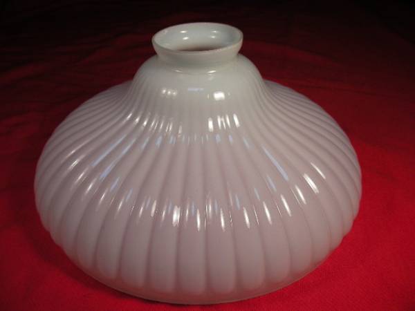 電笠① 乳白被せガラス 電傘 大正ロマン 昭和レトロ 菊花 古民具