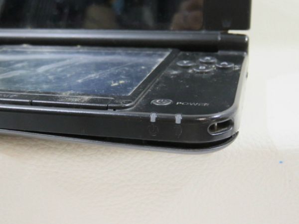 ニンテンドー3DS LL 本体 ブラック ジャンク品 ③ r4561