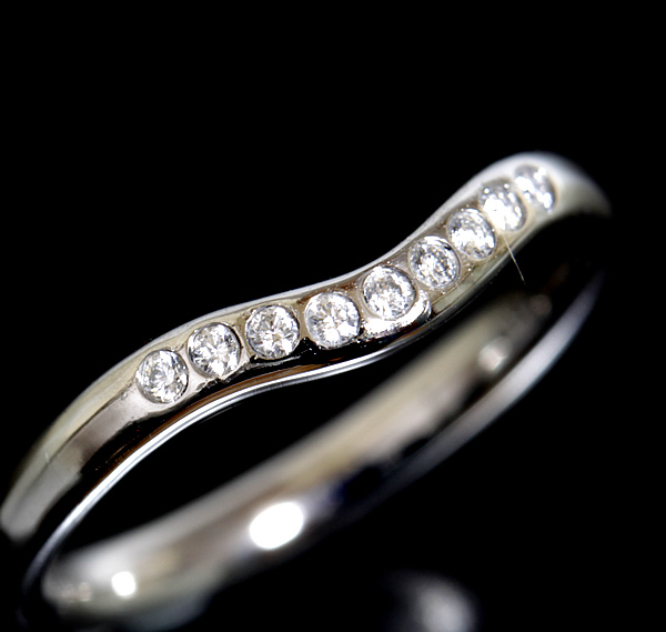 ティファニー カーブドバンド 9P ダイヤリング 9号 pt950 仕上済