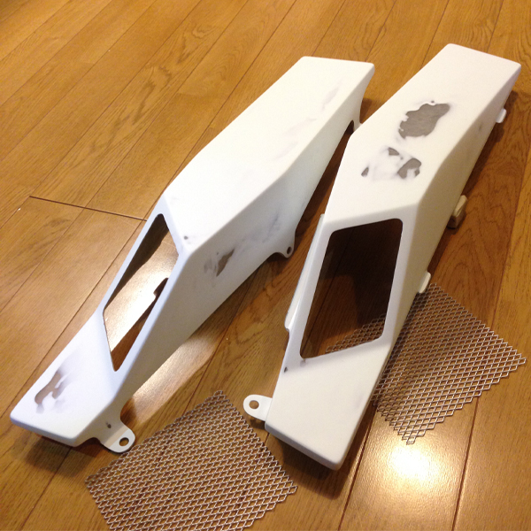 トヨタ AW11 MR2 FRP エンジンフード横パネル